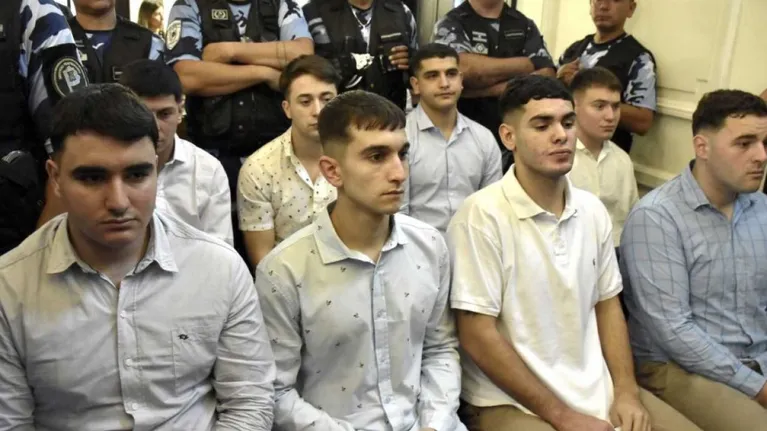 Un traslado separaría a los rugbiers condenados por el asesinato de Báez Sosa en dos grupos