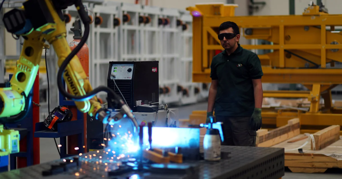 La actividad industrial creció 3,1% en marzo y la construcción avanzó 1,2%, informó el Indec