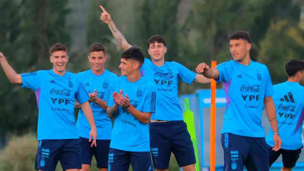 Argentina ya está en la tierra donde empieza el sueño mundialista: Santiago del Estero