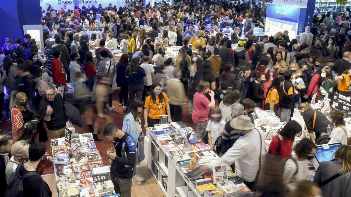 Casi mil bibliotecas populares de todo el país comprarán ejemplares al 50% en la 47 Feria del Libro