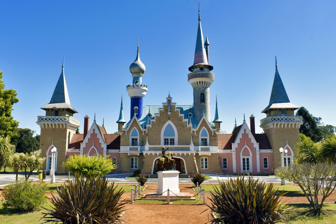 La Plata: El DinoParque platense lanzó una oferta laboral