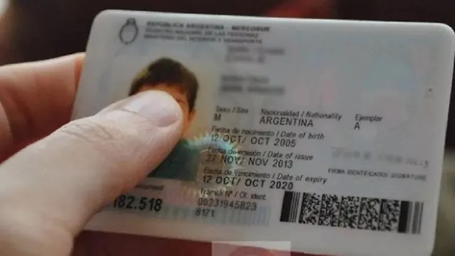 Adolescentes de 16 a 18 años serán considerados adultos para acceder al cambio de DNI en CABA
