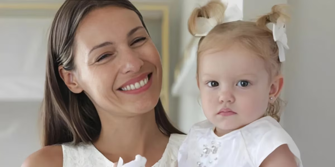 Así es el despampanante cuarto de Ana en la casa de Pampita: cama de princesas y casita de juegos