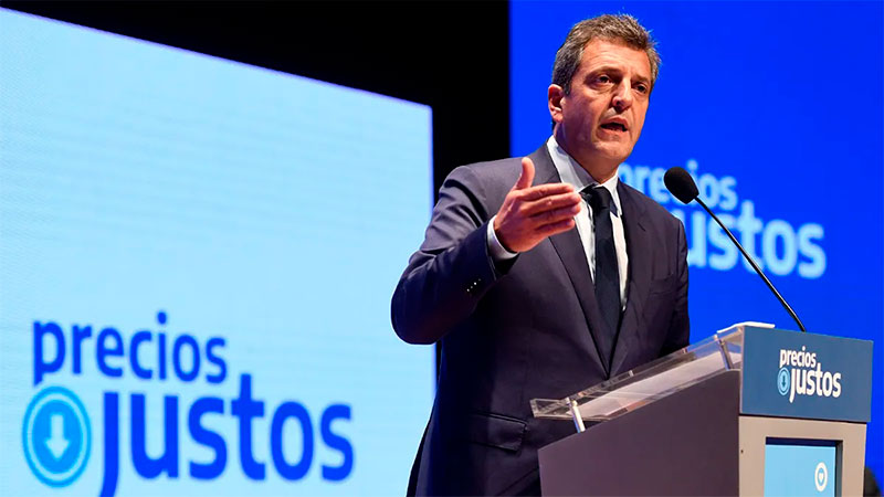 Massa advirtió a las petroleras que no pueden aumentar más de 4,5% los combustibles