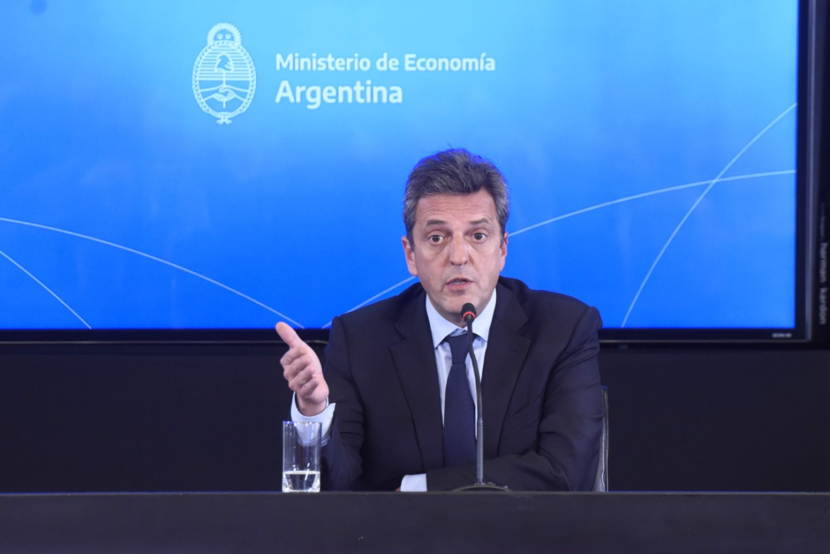 Massa encabeza presentación de temporada de invierno en Aerolíneas y Trenes Argentinos