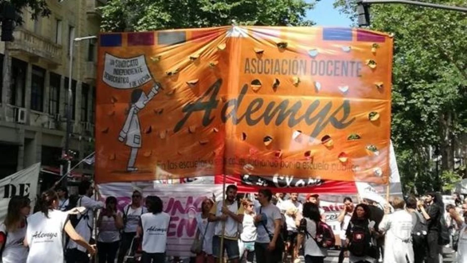 Docentes de Ademys realizan hoy un paro y marchan en rechazo a las políticas educativas porteñas