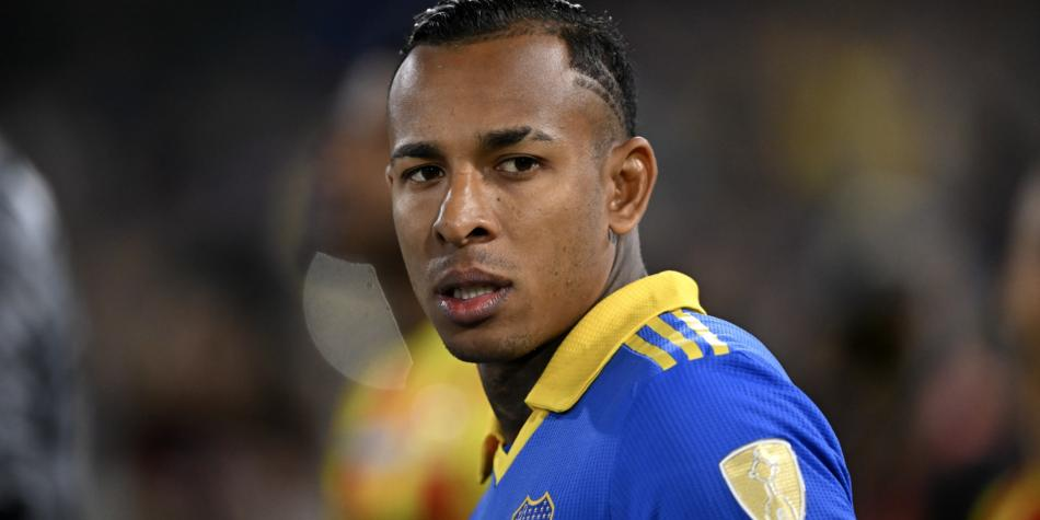 El colombiano Sebastián Villa regresó al país y volverá a entrenarse en Boca