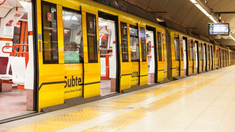 Paran todas las líneas de subte y el Premetro de 10 a 13