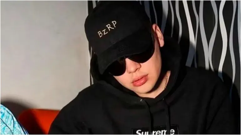 Bizarrap respondió ante las quejas por el precio de su nueva gorra: qué dijo