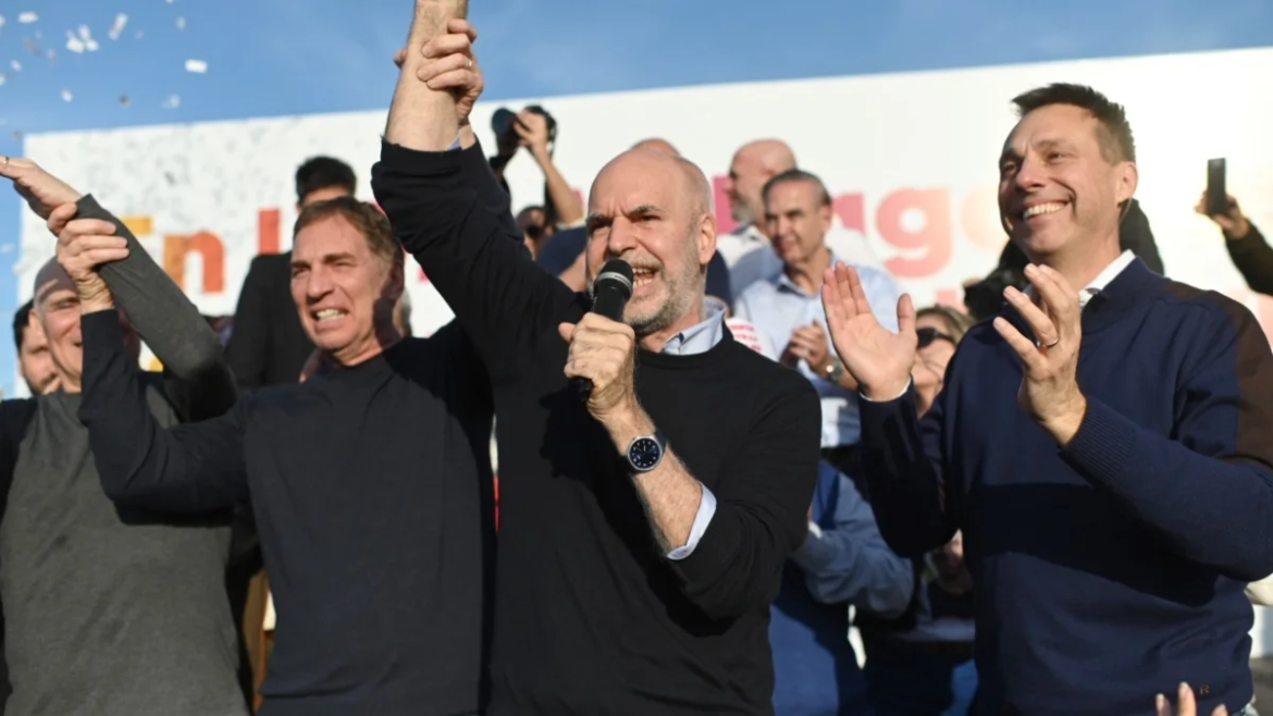 Rodríguez Larreta y Santilli en Lomas de Zamora: “Se acaba la jubilación de hambre y a los comerciantes vamos a bajarle los impuestos, van a poder trabajar y ganar el pan para sus familias”