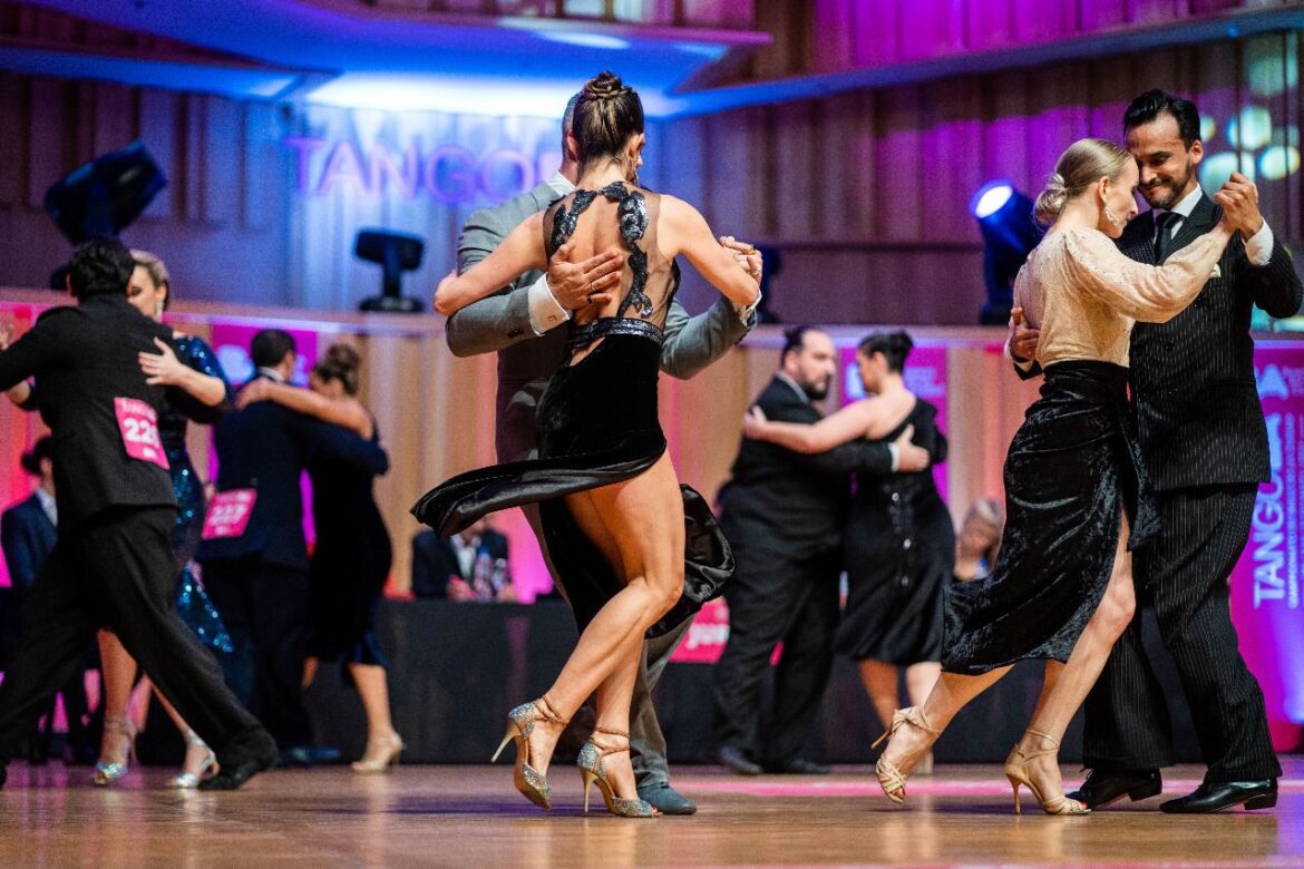 Bailarines bonaerenses buscarán obtener su lugar en las semifinales del Mundial de Tango