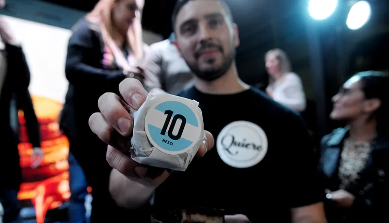Un alfajor triple de dulce de leche, fabricado en Campana, fue elegido como el mejor del mundo