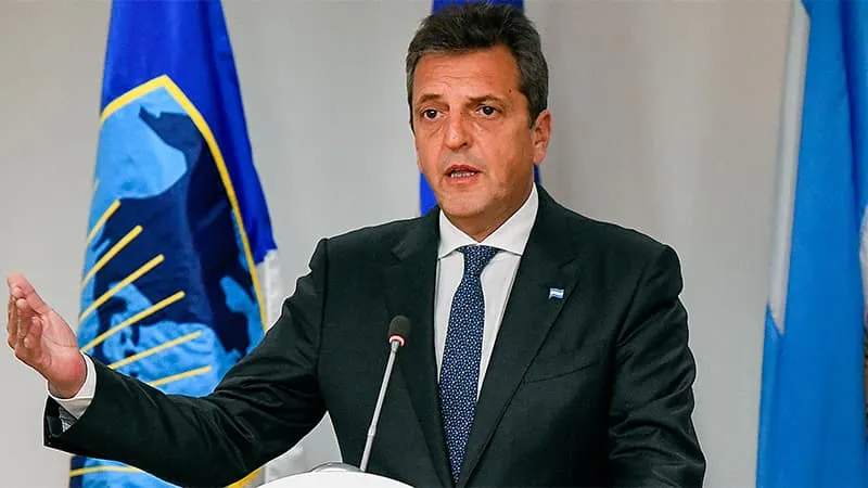 Massa anunció reembolsos para comerciantes víctimas de robos y pidió que se aplique el Código Penal