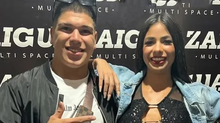 Daniela Celis confirmó el embarazo con Thiago Medina: «Son gemelos»