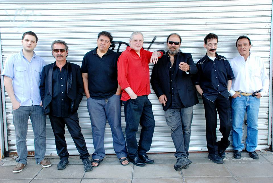 Distinguen a Memphis la Blusera a 45 años de su conformación