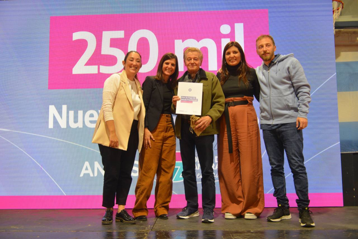 Raverta entrego la jubilación 250 mil con Plan de pago de Deuda Previsional