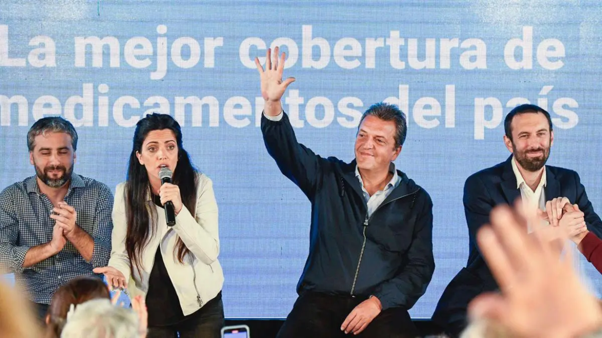 Massa anunció refuerzo alimentario de $45.000 para jubilados