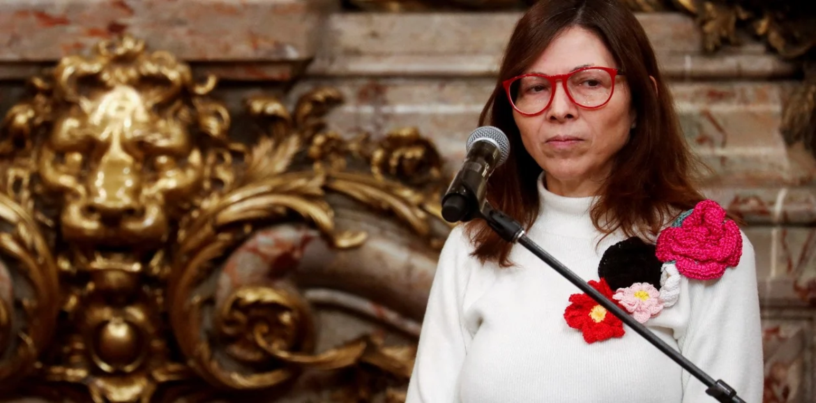 Escándalo en el Banco Nación Batakis nombró familiares y autorizó el pago de sueldos millonarios