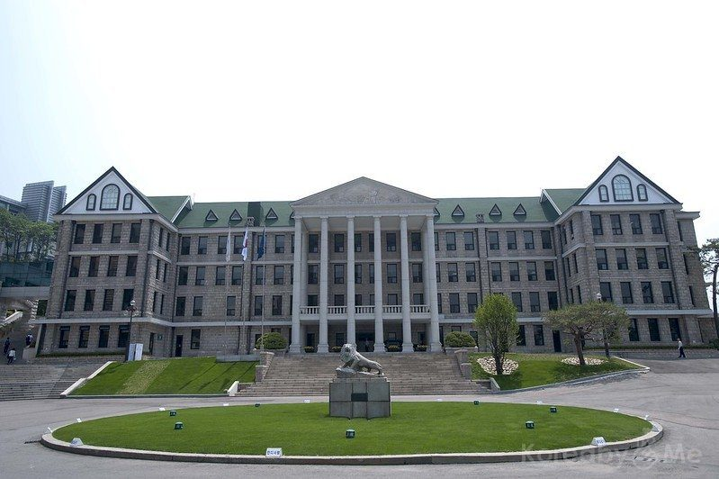 El Ministerio de Educación ofrece becas para estudiar en la República Popular de China