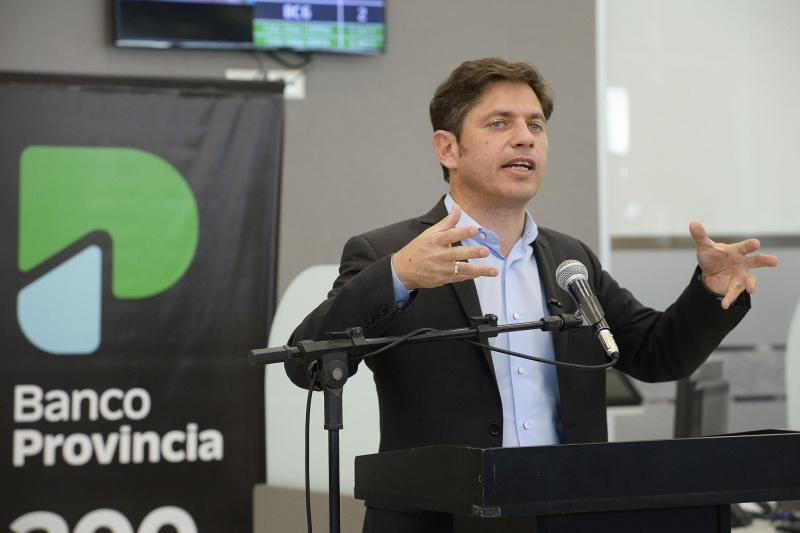 Kicillof anunció un nuevo préstamo de Banco Provincia para trabajadores de la educación