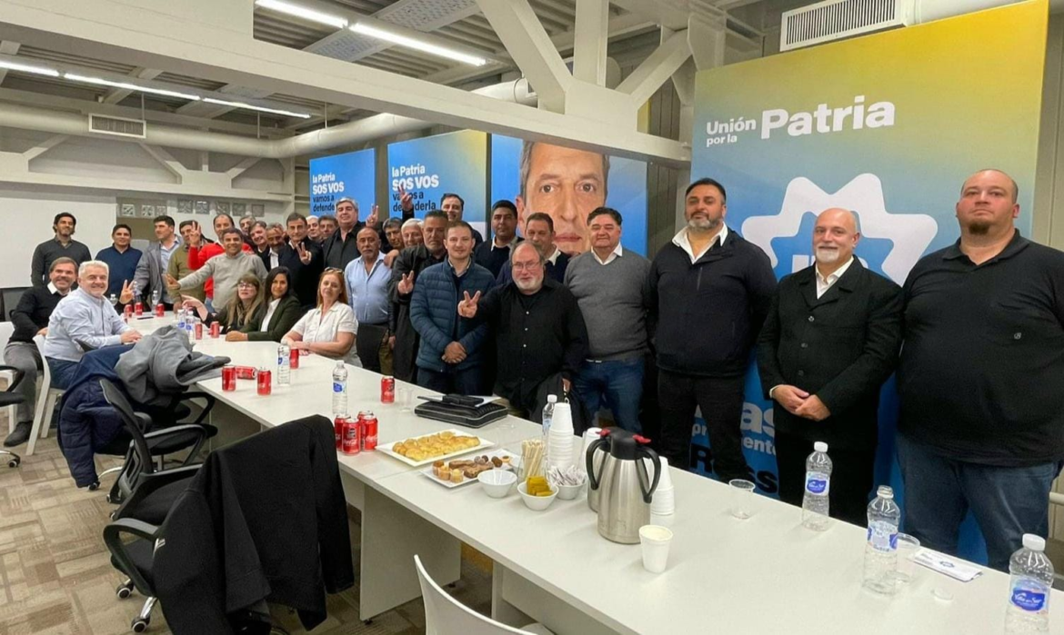 Malena Galmarini se reunió con integrantes de la Mesa Massa Presidente de Mar del Plata