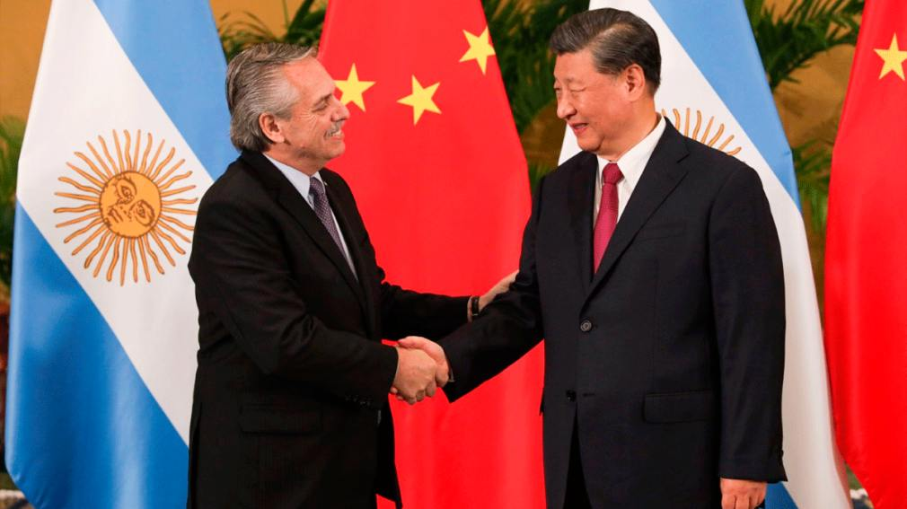Alberto Fernández arribó a China para participar del III Foro de la Franja y la Ruta