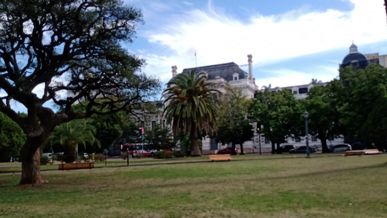 Jornada electoral con cielo parcialmente nublado y una máxima de 28 grados en AMBA