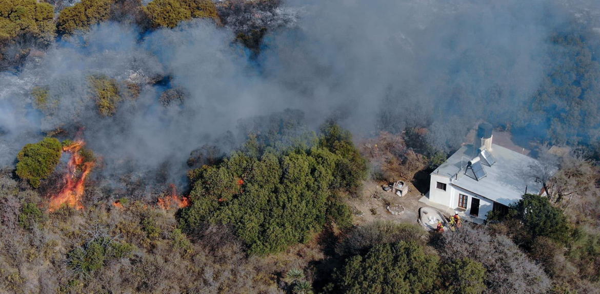 Están contenidos los tres incendios que afectaron a las sierras de Córdoba