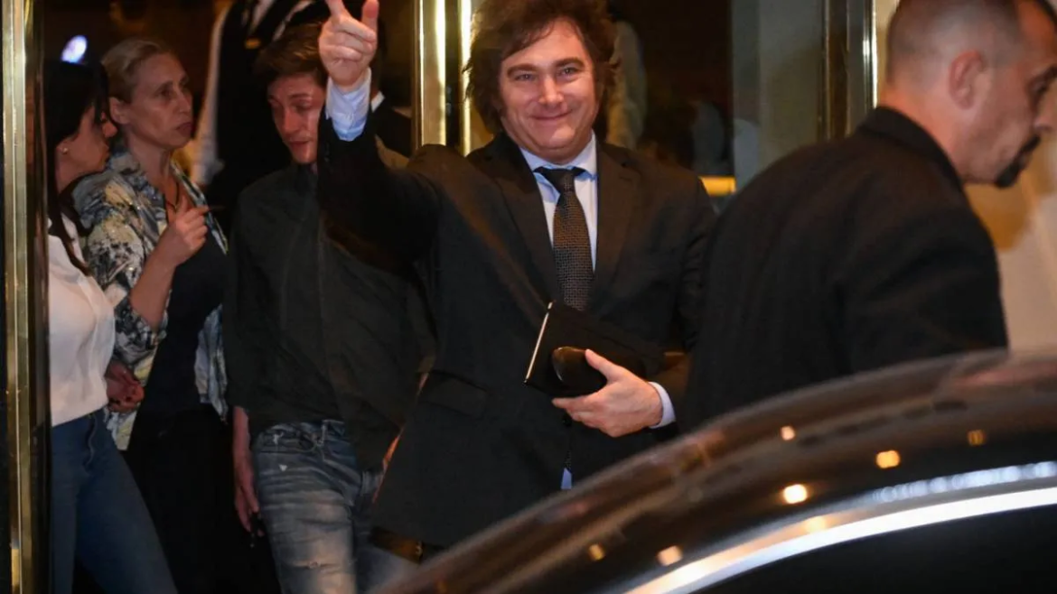 Milei viaja a Estados Unidos para agradecer al rebe de Lubavitch y mantener reuniones laborales