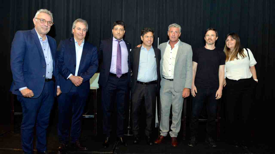 Kicillof participó de un encuentro con empresarios hoteleros y gastronómicos