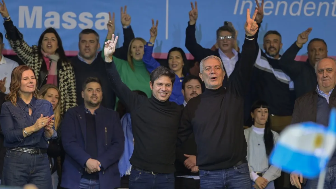 Kicillof encabeza un acto de respaldo a Massa en La Plata junto a Alak, Secco y Cagliardi