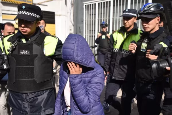 Detienen a un grupo de jóvenes acusados de haber sido responsables de al menos 30 amenazas de bomba