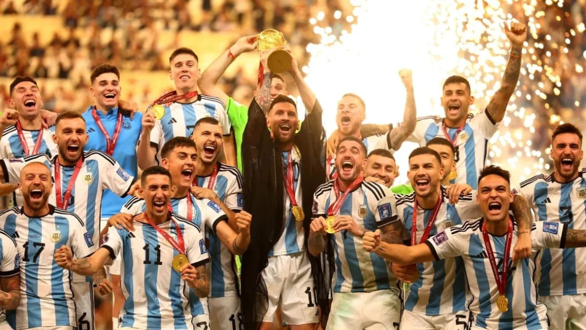 Se estrenan este jueves dos películas en homenaje a los campeones del mundo en Qatar