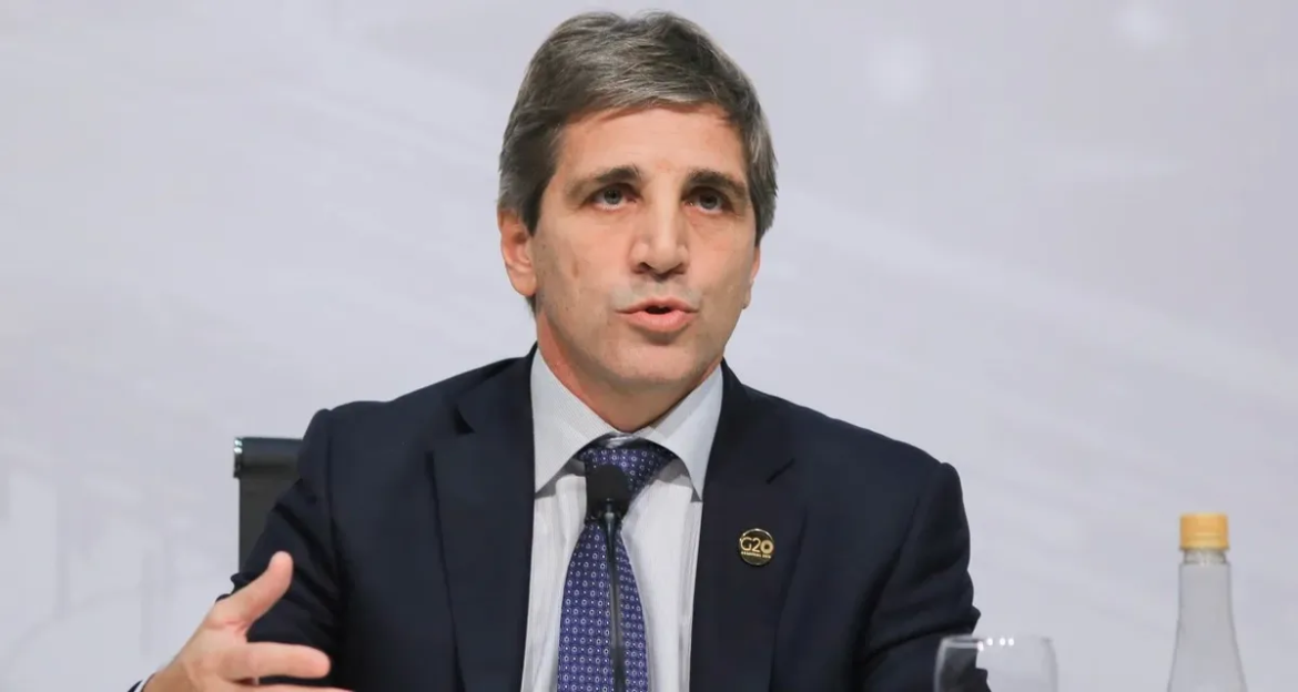 Caputo anuncia el paquete de medidas económicas