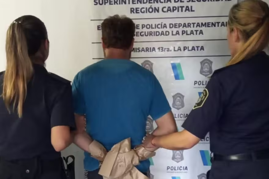 Matan de un tiro en la cabeza a un hombre en La Plata y por el crimen detienen a su exnovio