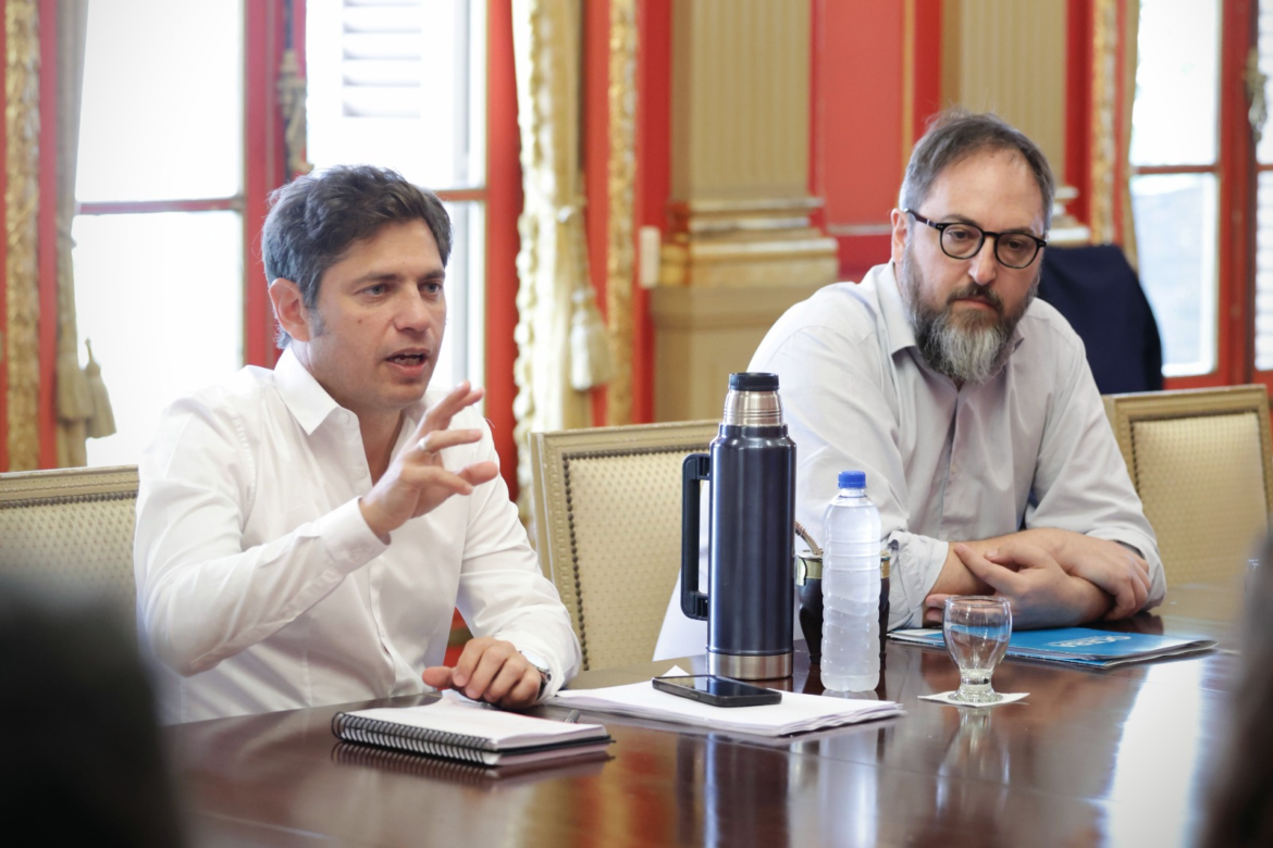 Kicillof recibió a representantes nacionales y provinciales del sector farmacéutico