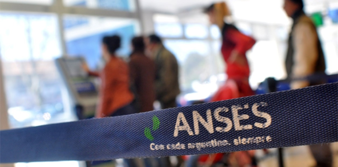 El gobierno suspende los créditos de Anses por la emergencia económica