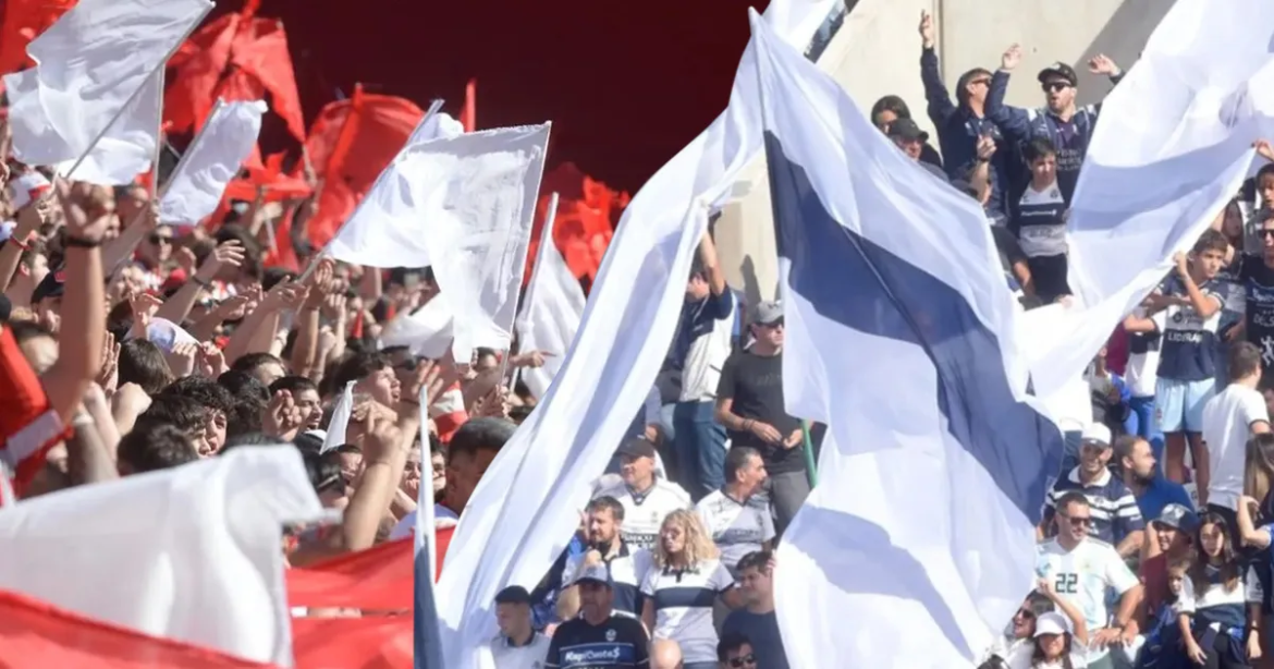 Los jugadores de los equipos platenses pidieron por un clásico en paz y sin violencia