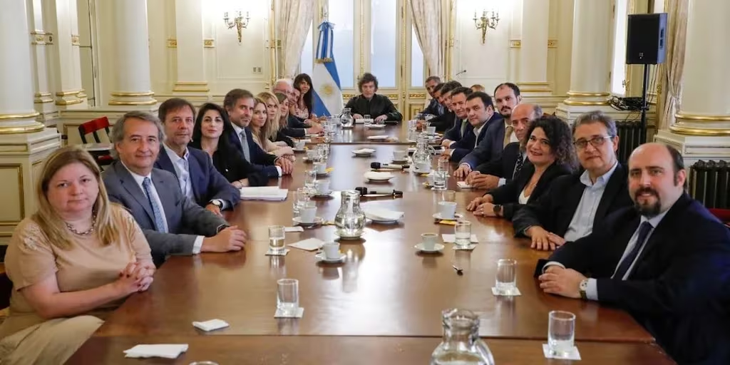 Diputados de LLA se reunirán hoy con Milei en la previa de la Asamblea Legislativa del viernes