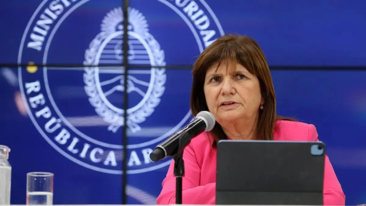 Bullrich relanza protocolo para empleo armas de fuego, suspendido por gobierno de Alberto Fernández