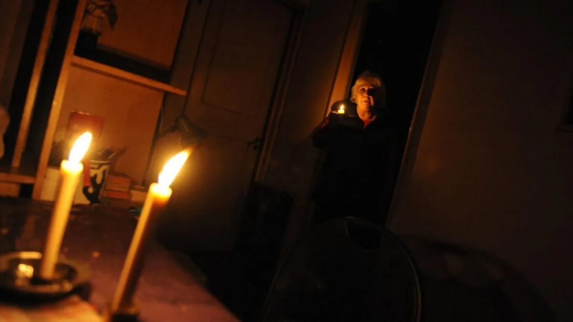 Más de 23.000 usuarios están sin luz en distintas zonas del AMBA