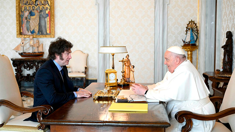 Milei se reunió una hora con el papa Francisco en el Vaticano