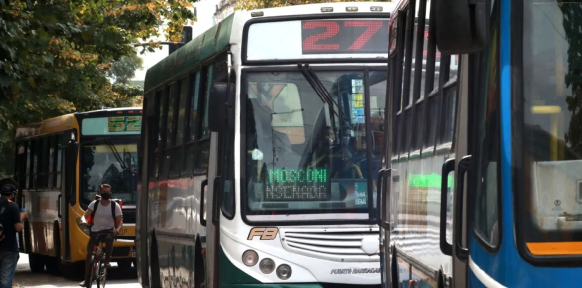 El Gobierno tomó una drástica decisión para evitar el paro de colectivos de la UTA: “Obligación salarial”