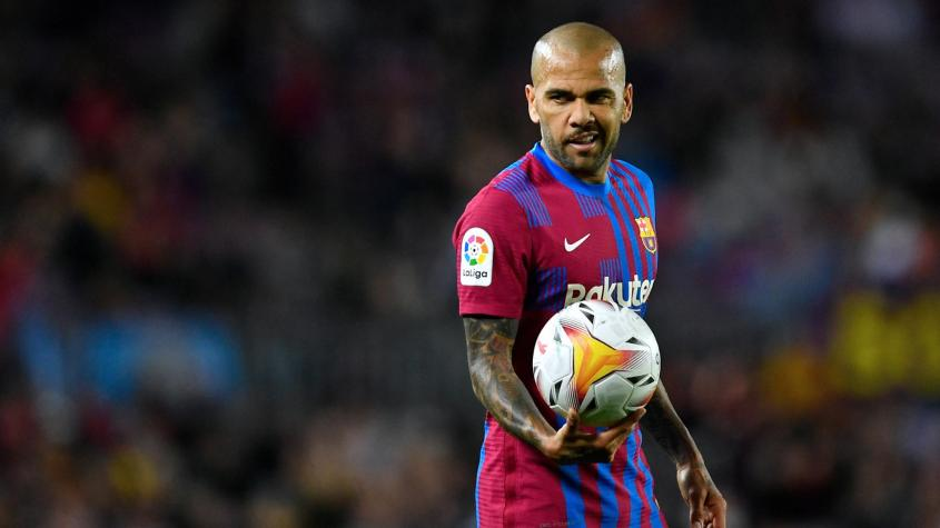 El exfutbolista Dani Alves consiguió la libertad provisional en Barcelona tras pagar una fianza millonaria