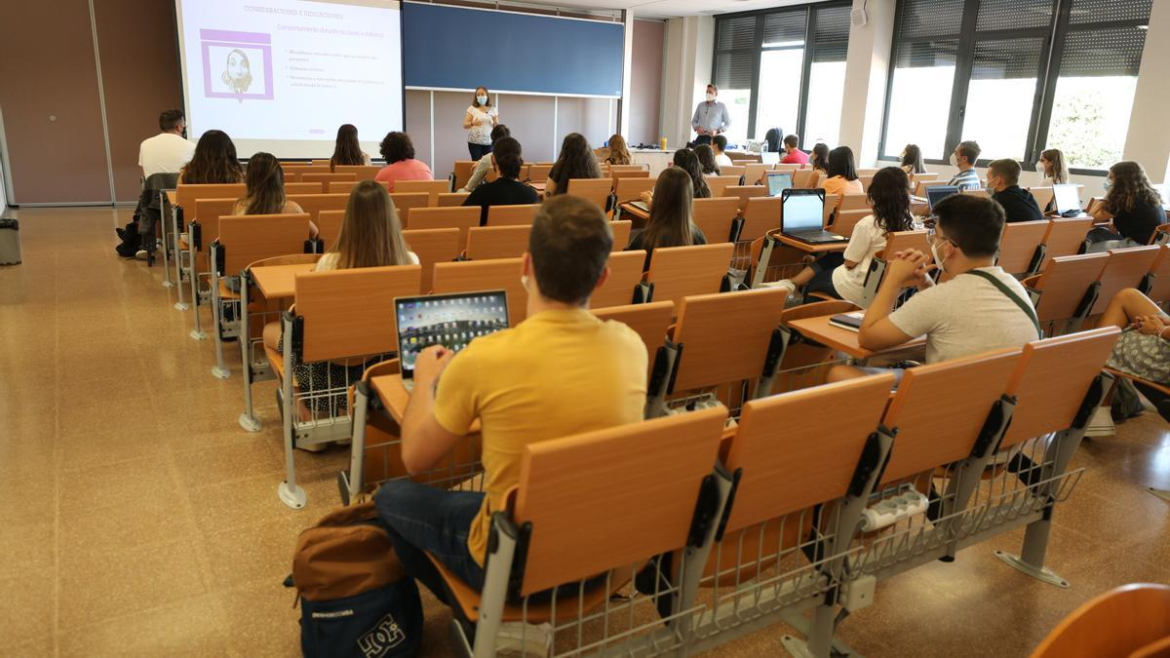 Cursos y becas internacionales vigentes