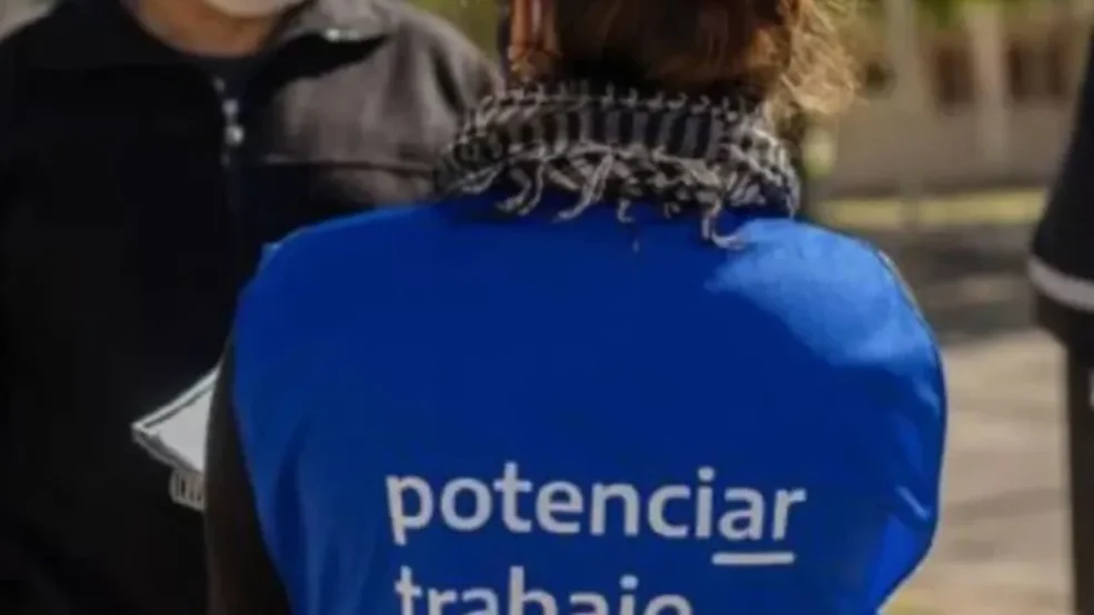 Potenciar Trabajo: por medio de la Resolución115/2024 se suspendió el pago del Salario Social Complementario a 236 personas
