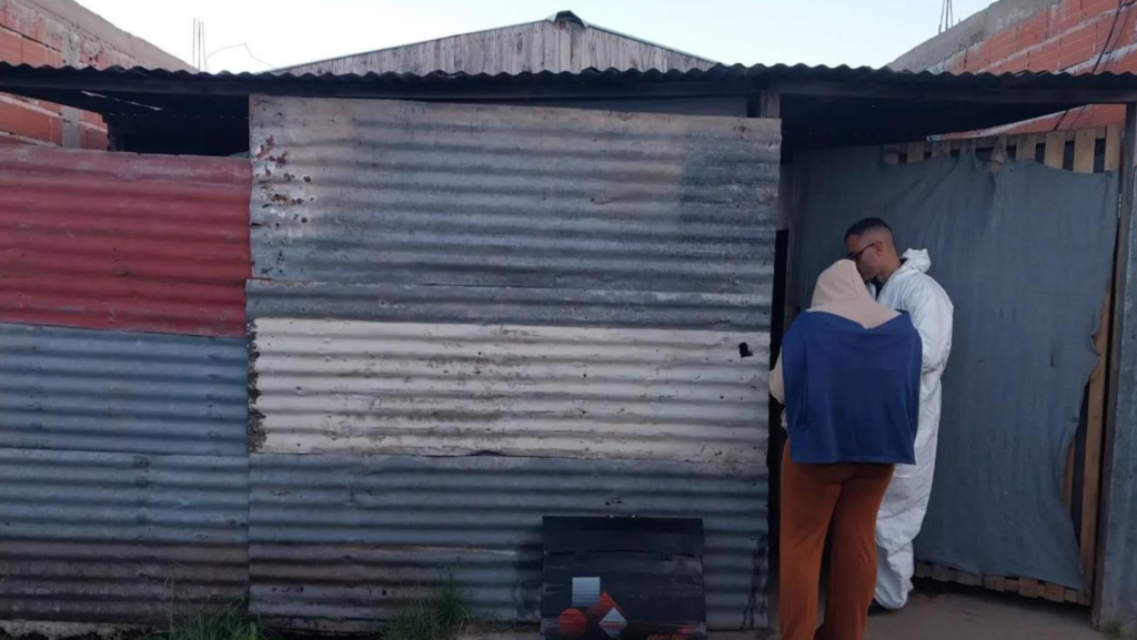 Un hombre mató a la hija de su ex de 11 años, hirió a su mamá y ella lo mató a tiros