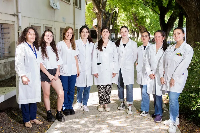 Especialistas de la UNLP detectan patologías tiroideas en el embarazo