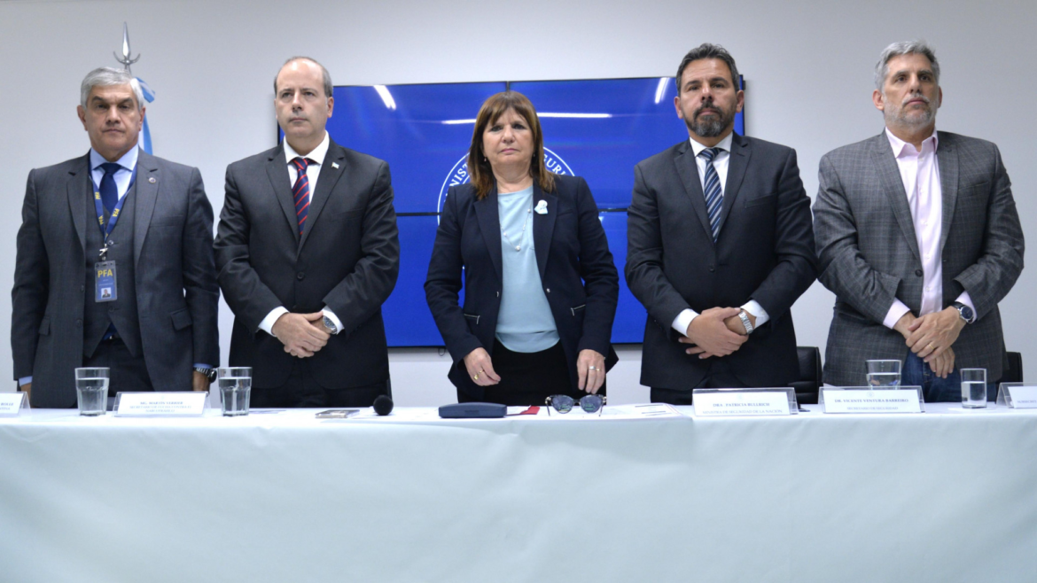 Bullrich confirmó el desmantelamiento completo de una red narco en Rosario