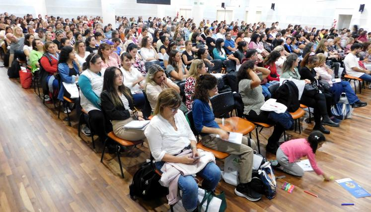 Más de 3.500 docentes se postulan en la capacitación de educación inclusiva ofrecida por COPIDIS